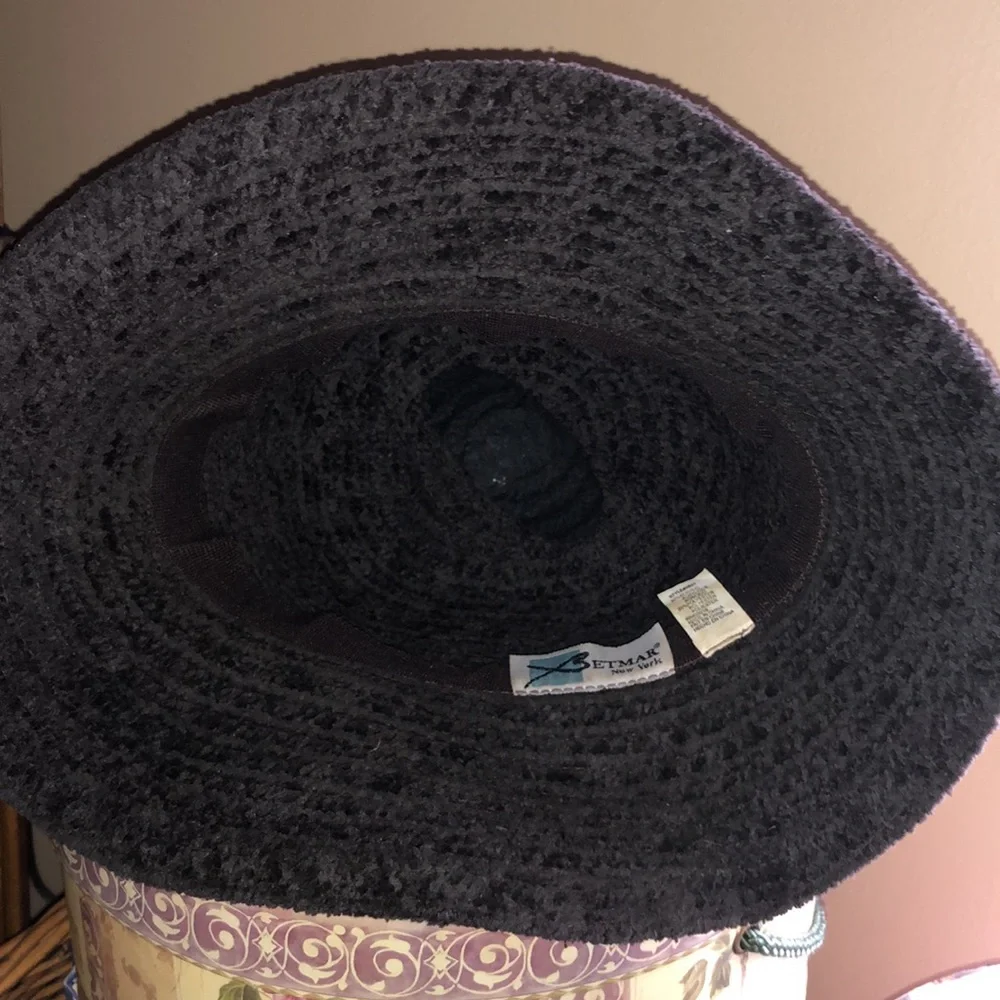 Betmar NY Classic Chic Warm Weather Brown Soft Knit All Occasion Braided Hat